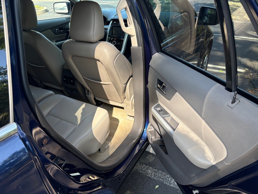 2011 Ford Edge Image 14