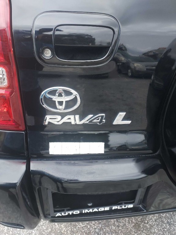 2004 Toyota Rav4 Image 7