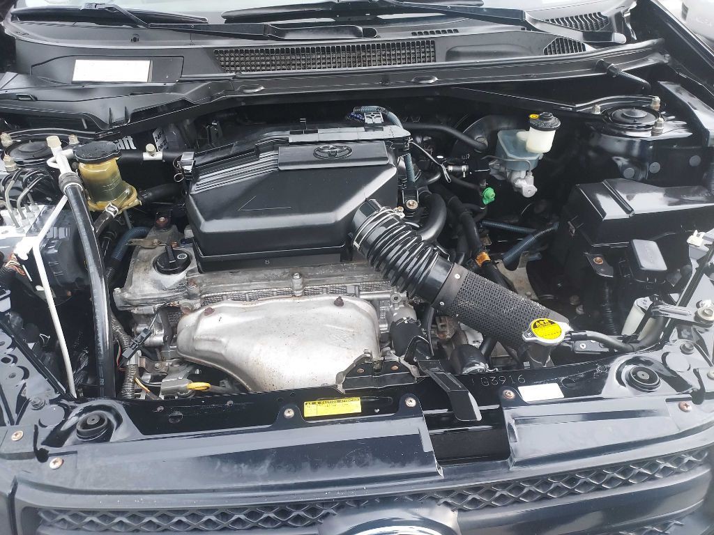 2004 Toyota Rav4 Image 8