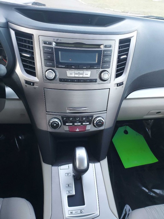 2013 Subaru Legacy Image 14