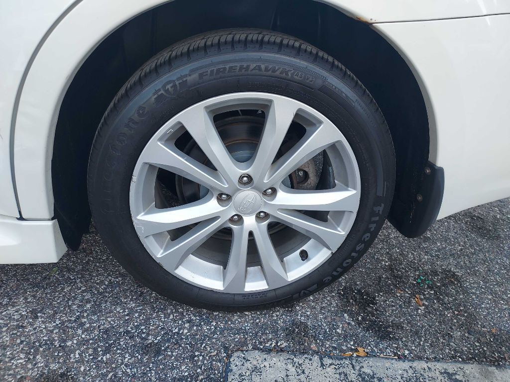 2013 Subaru Legacy Image 21