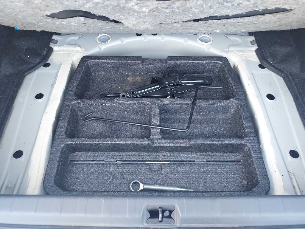 2013 Subaru Legacy Image 25