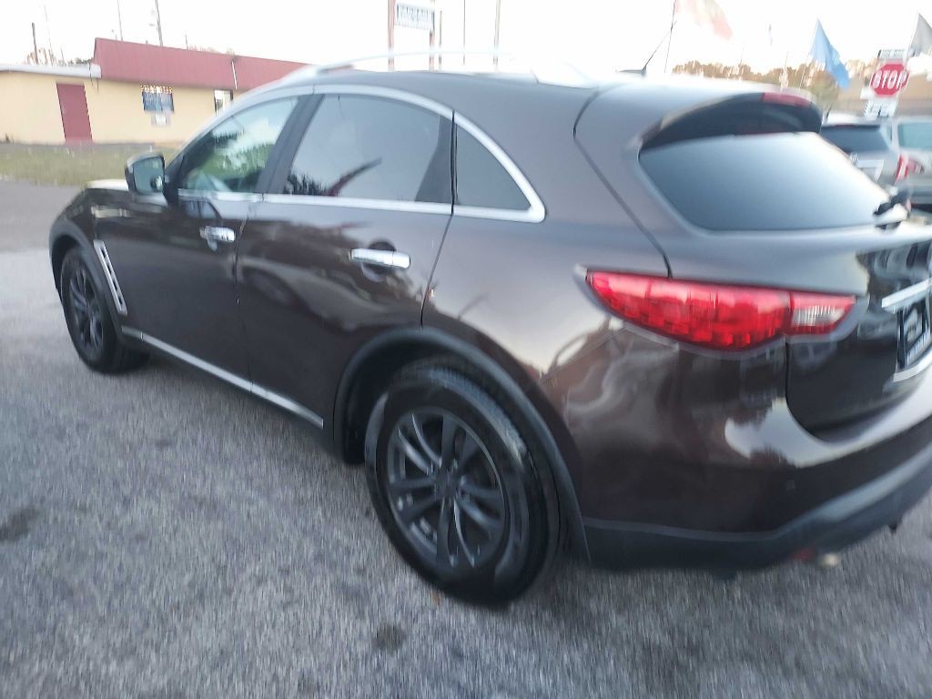 2010 INFINITI FX35 Image 3