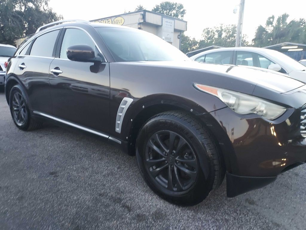 2010 INFINITI FX35 Image 6