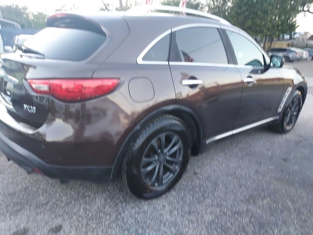 2010 INFINITI FX35 Image 7