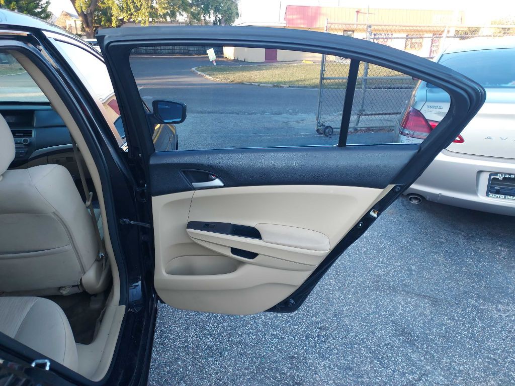 2012 Honda Accord Image 8