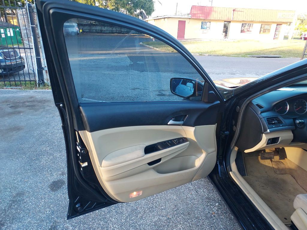 2012 Honda Accord Image 9