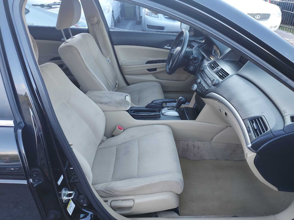 2012 Honda Accord Image 13
