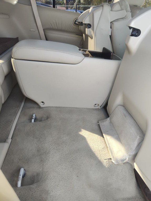 2014 INFINITI QX80 Image 23