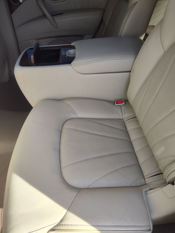 2014 INFINITI QX80 Image 25