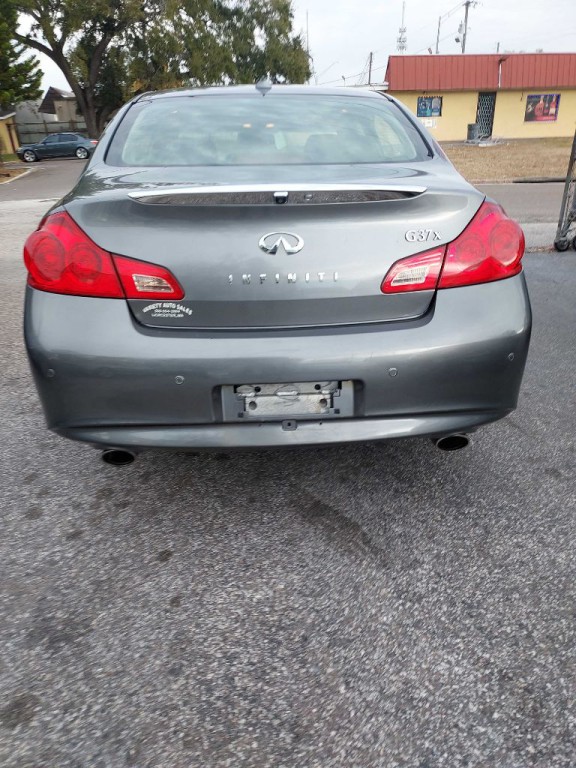 2010 INFINITI G37 Image 4
