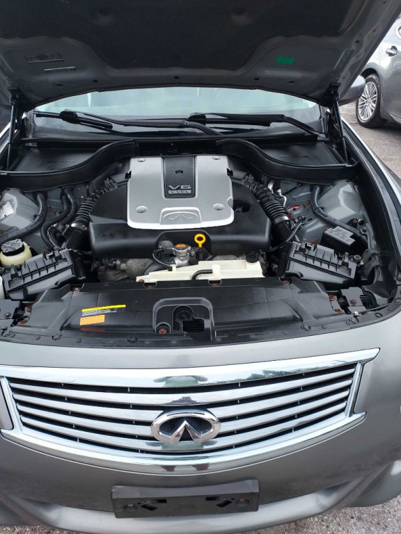 2010 INFINITI G37 Image 6
