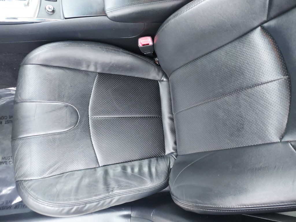 2010 INFINITI G37 Image 14