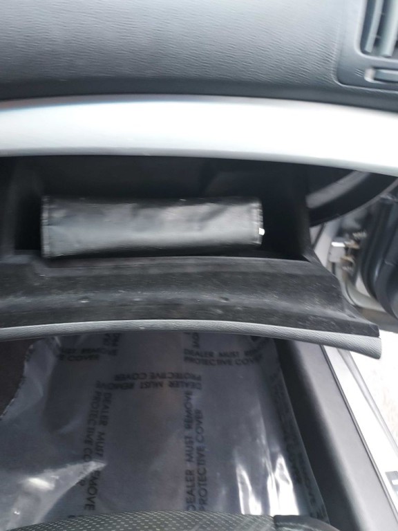 2010 INFINITI G37 Image 19