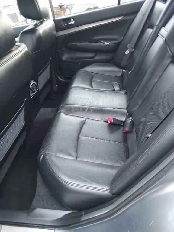 2010 INFINITI G37 Image 21
