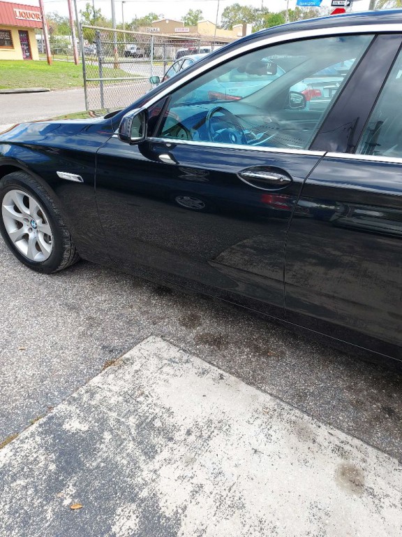 2010 BMW 5 Series Image 5