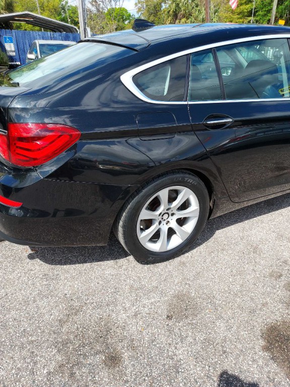 2010 BMW 5 Series Image 6