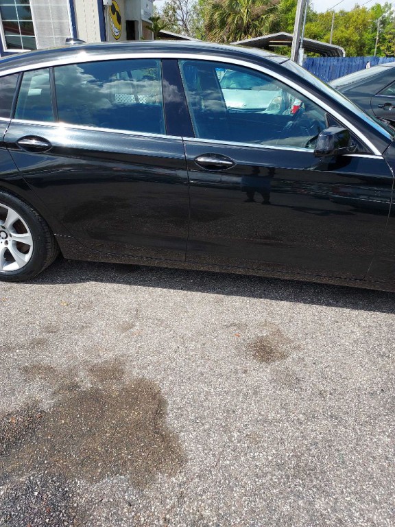 2010 BMW 5 Series Image 7