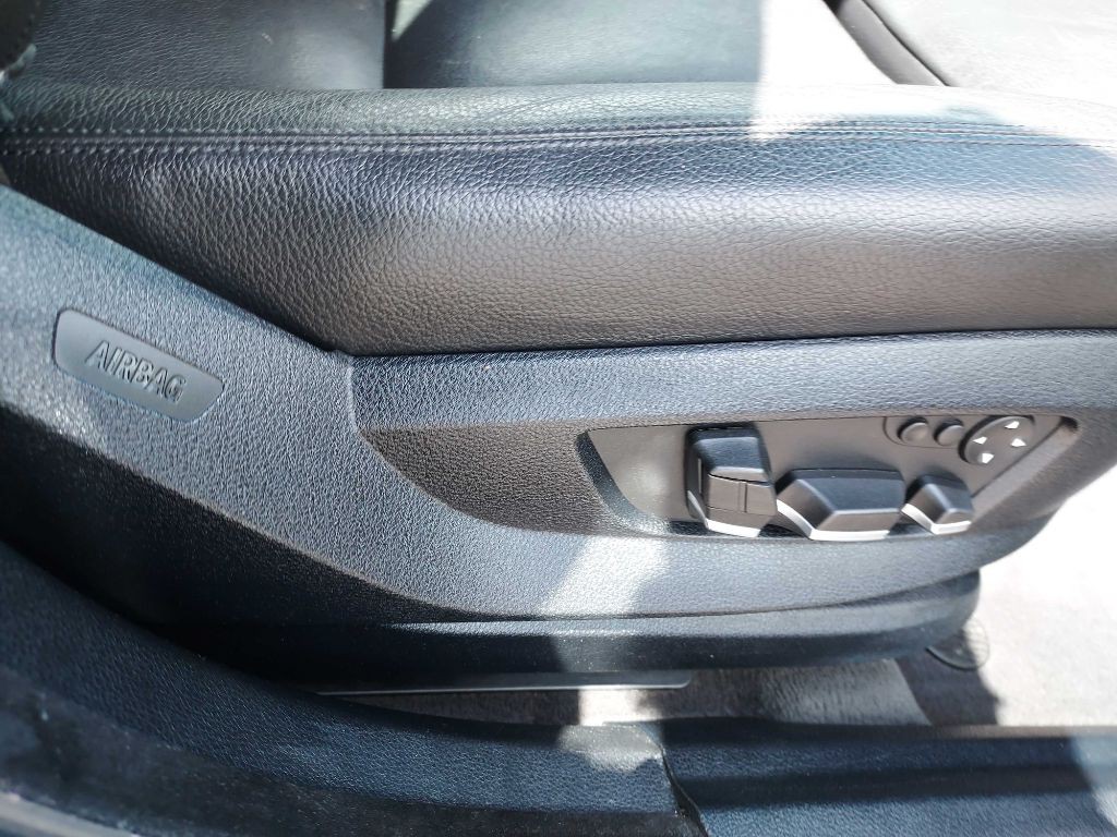 2010 BMW 5 Series Image 22