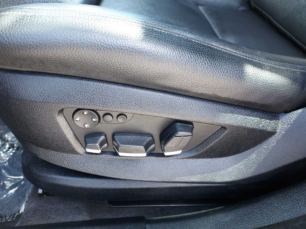 2010 BMW 5 Series Image 23