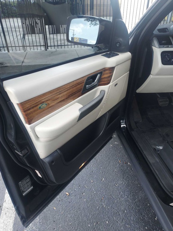 2008 Land Rover Range Rover Sport Image 12