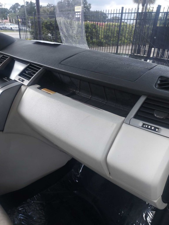 2008 Land Rover Range Rover Sport Image 17