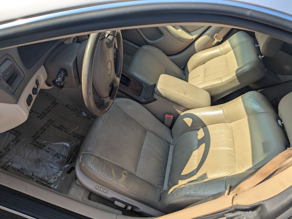 1999 Lexus ES Image 13