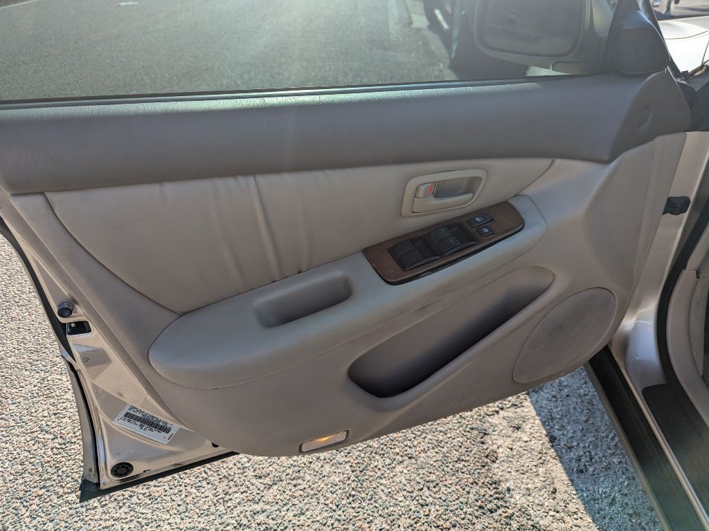 1999 Lexus ES Image 17