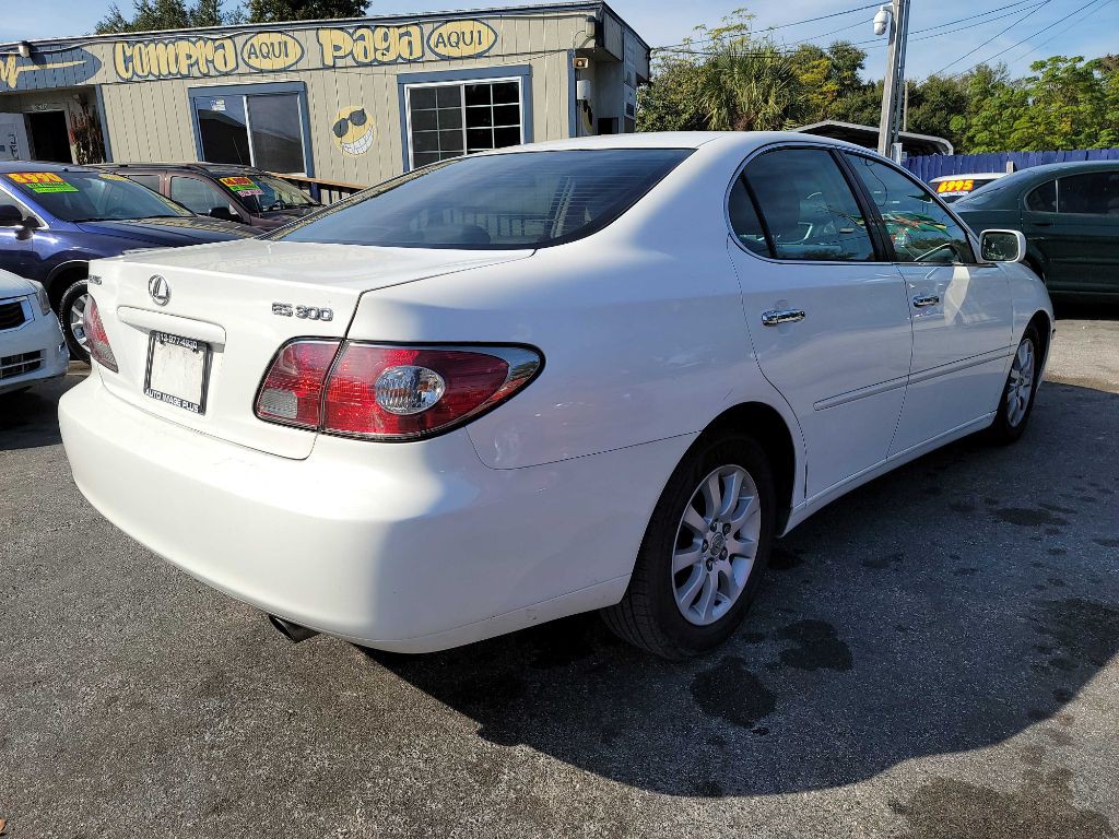 2002 Lexus ES Image 6