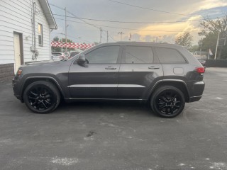 Image for 2017 Jeep Grand Cherokee Laredo ID: 6776588