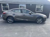 Image for 2018 Mazda Mazda3 Touring ID: 6810572