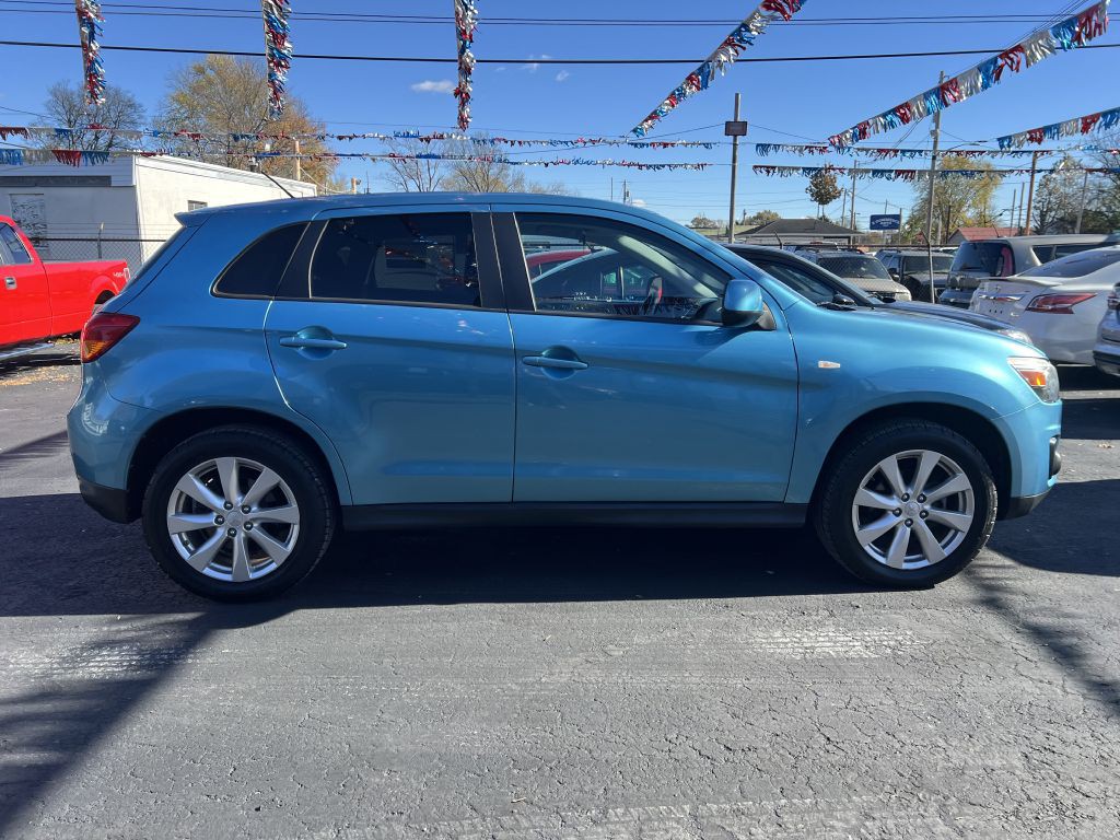 2014 Mitsubishi Outlander ES