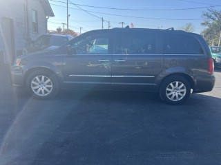 Image for 2015 Chrysler Town & Country Touring ID: 7590444