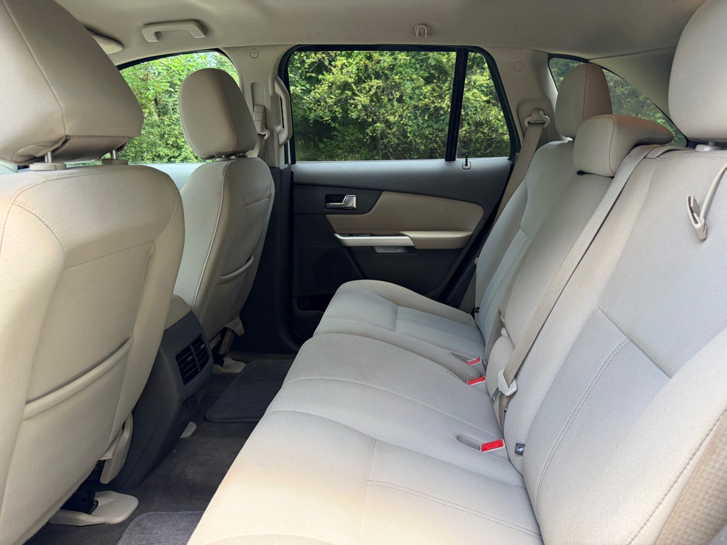 2014 Ford Edge Image 10