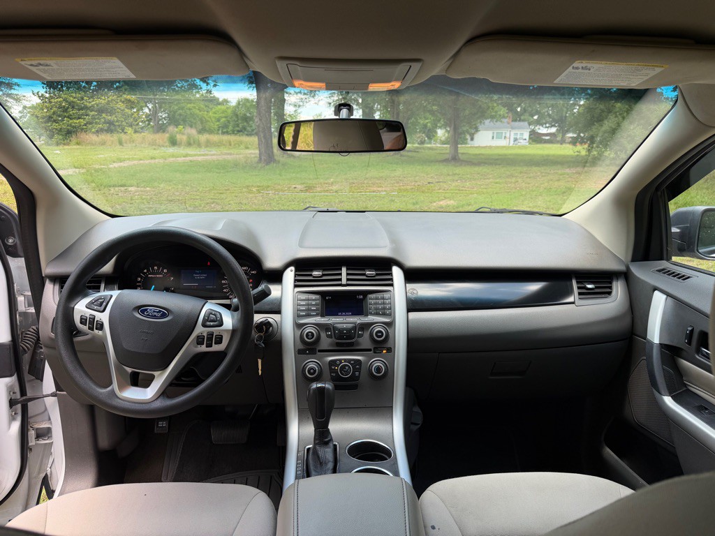 2014 Ford Edge Image 11