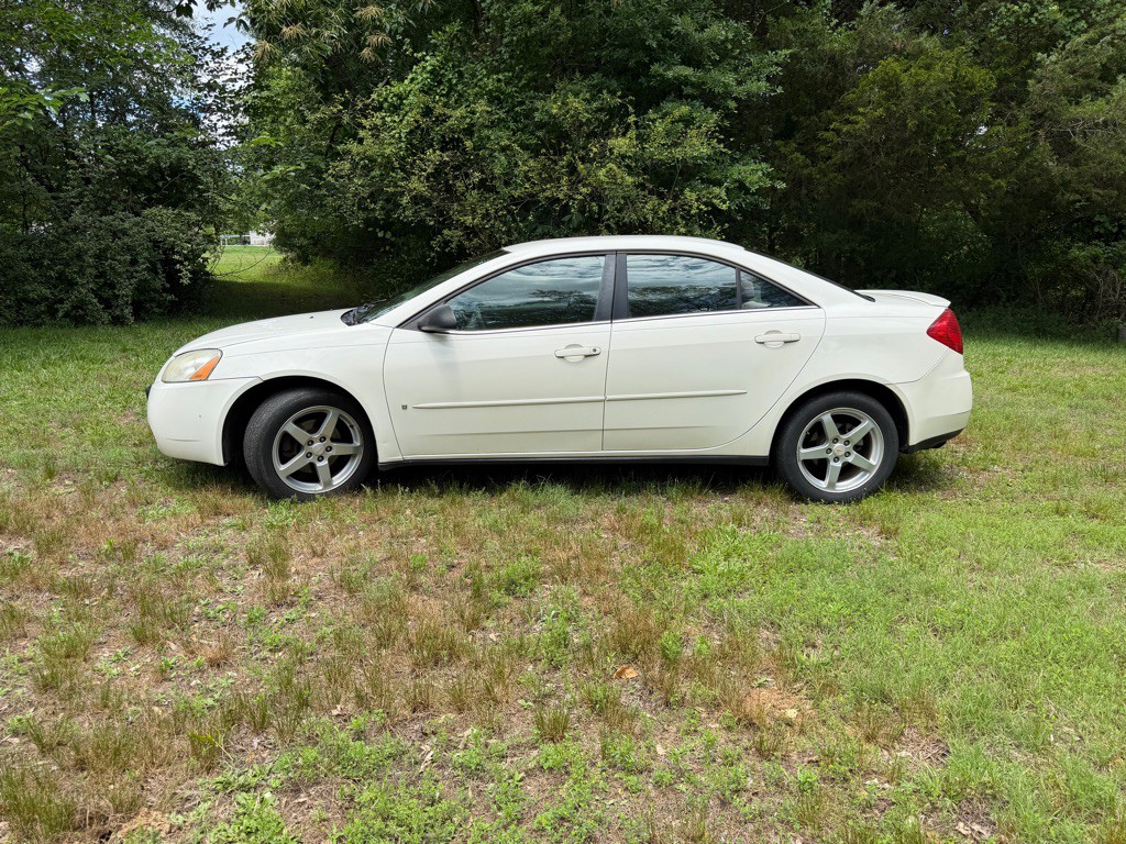 2007 Pontiac G6 Image 6