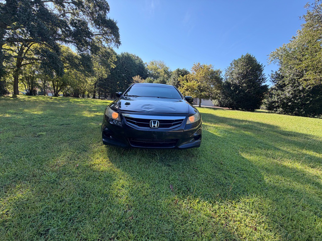 2012 Honda Accord Image 2