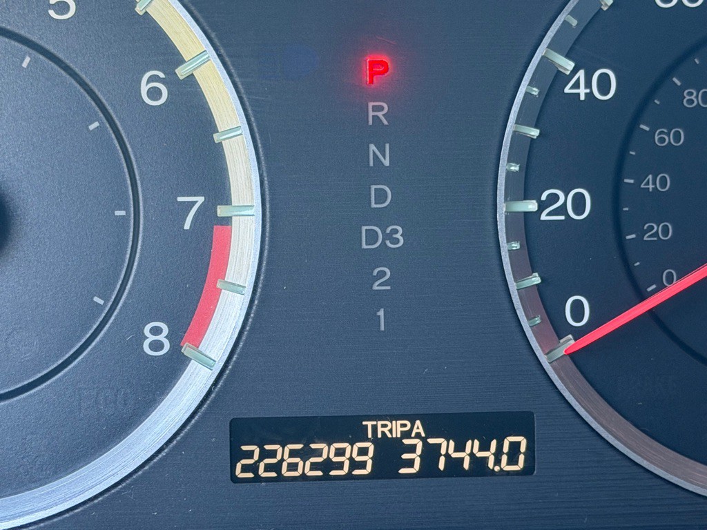 2012 Honda Accord Image 10