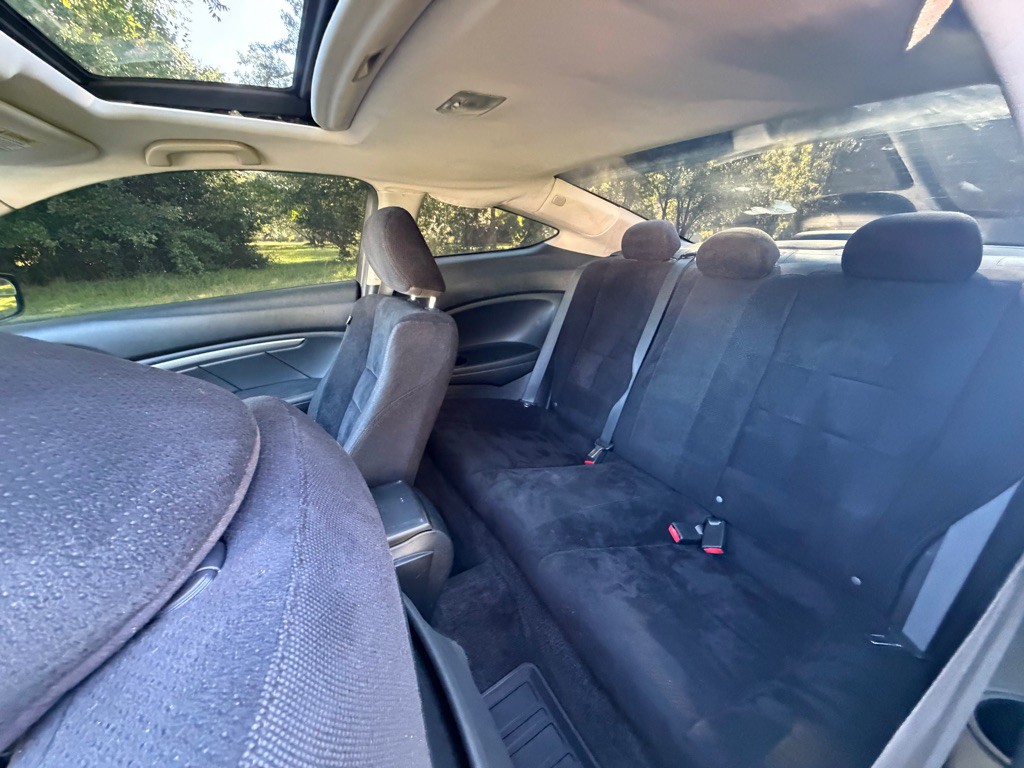 2012 Honda Accord Image 11