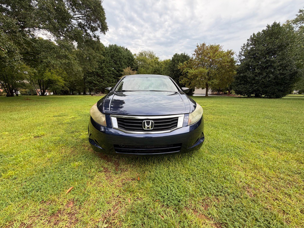 2009 Honda Accord Image 2