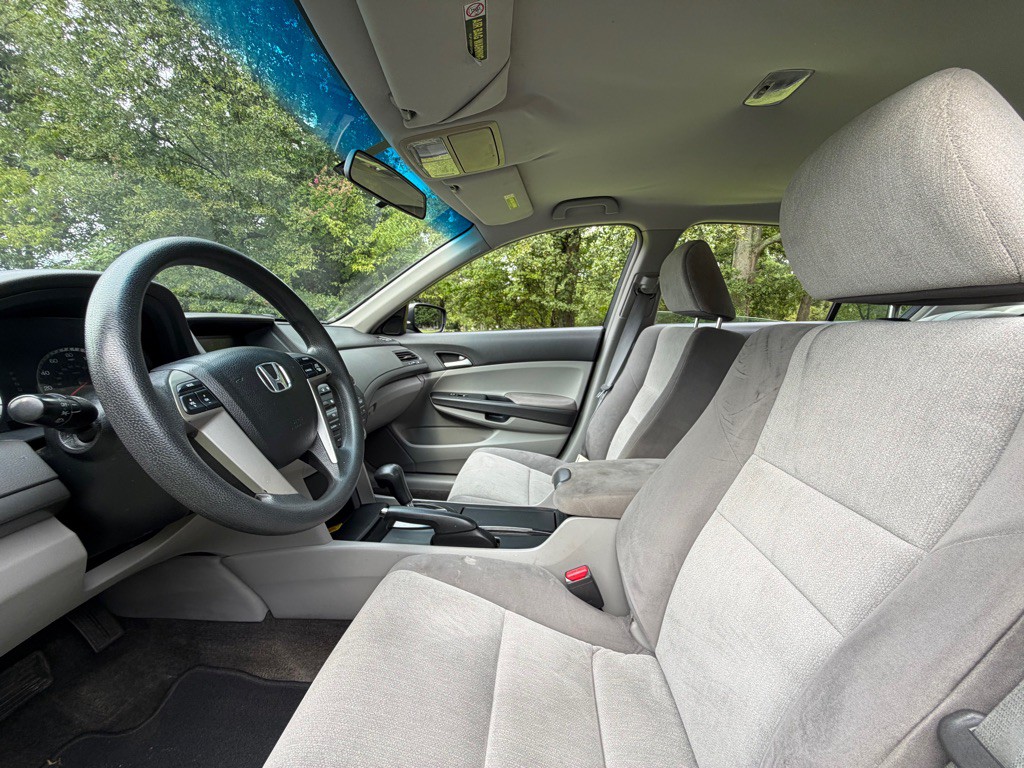 2009 Honda Accord Image 4