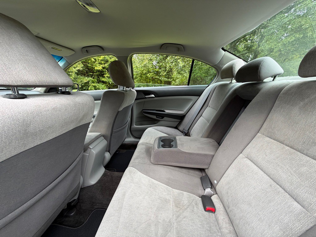 2009 Honda Accord Image 5
