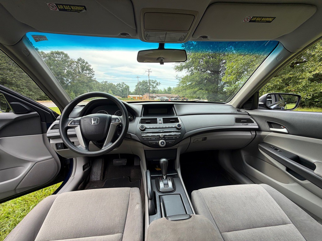 2009 Honda Accord Image 6