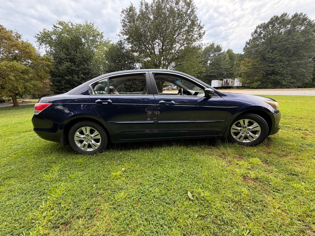 2009 Honda Accord Image 10