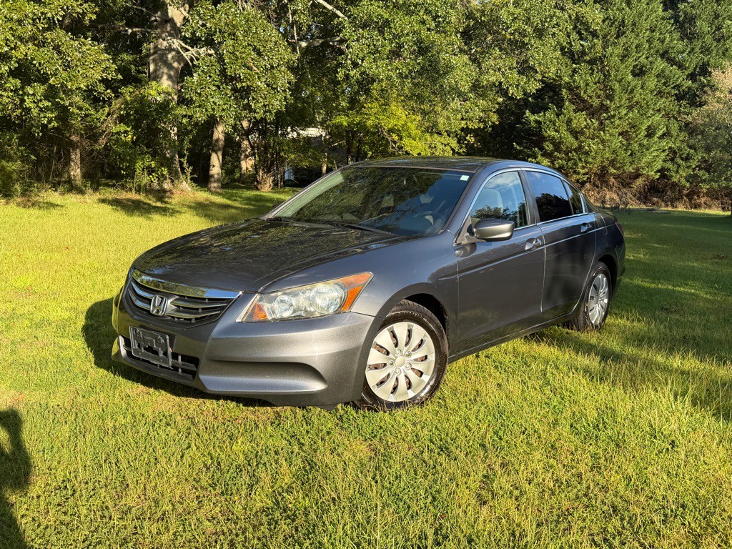 2011 Honda Accord Image 1