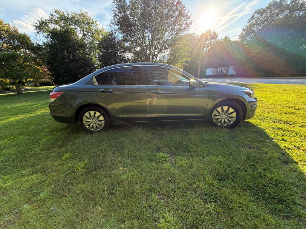 2011 Honda Accord Image 10