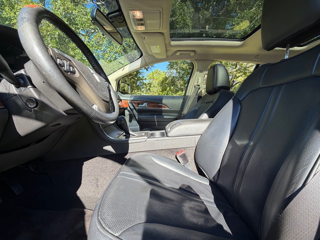 2011 Lincoln MKX Image 7