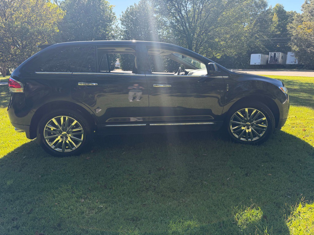 2011 Lincoln MKX Image 12