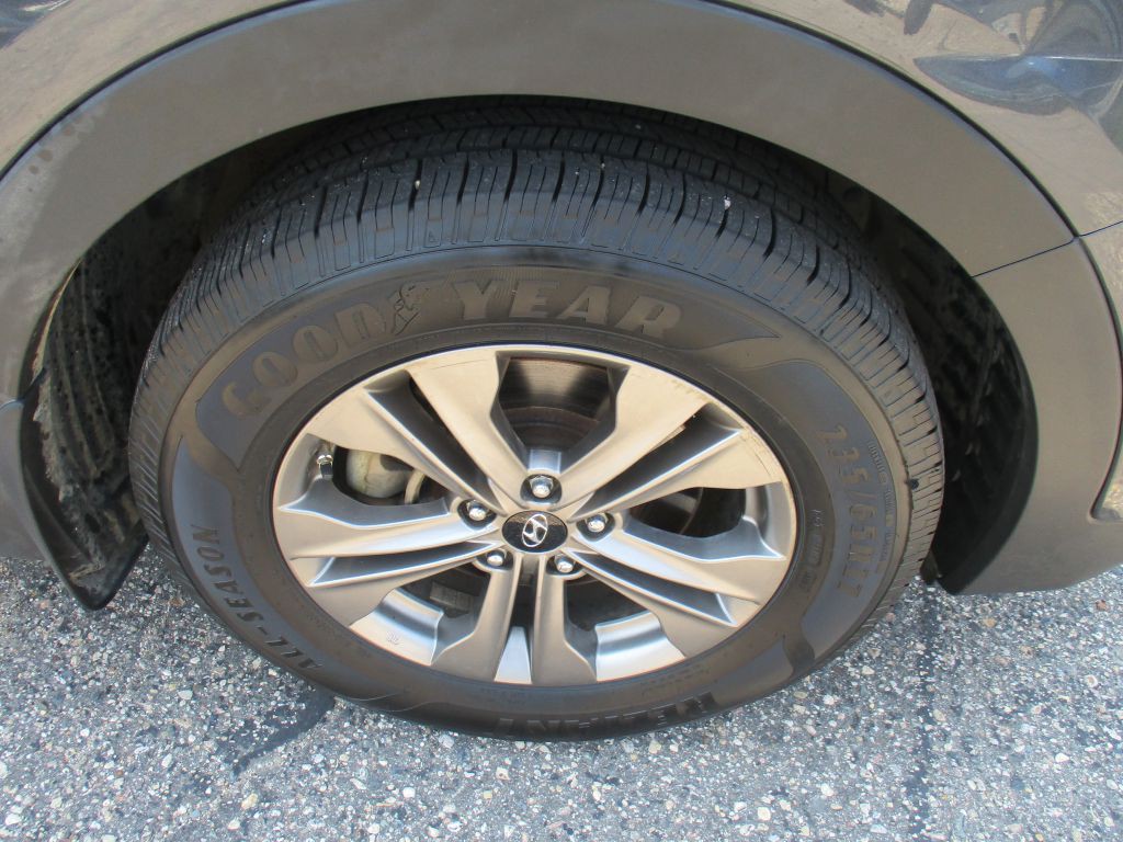 2015 Hyundai Santa Fe Sport Image 10