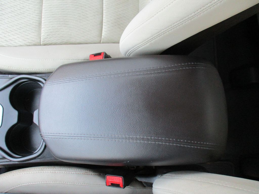 2015 Hyundai Santa Fe Sport Image 25